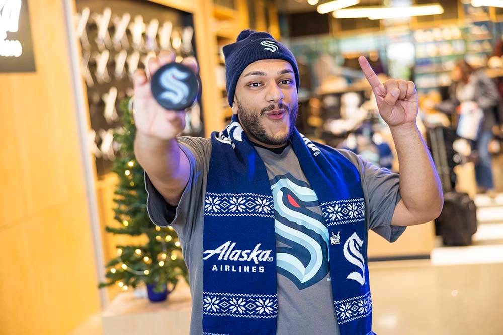 Alaska Airlines Reveals 2022 Christmas Sweater