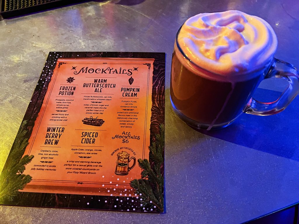 Christmas Themed Pop-Up Bars Return To Cincinnati