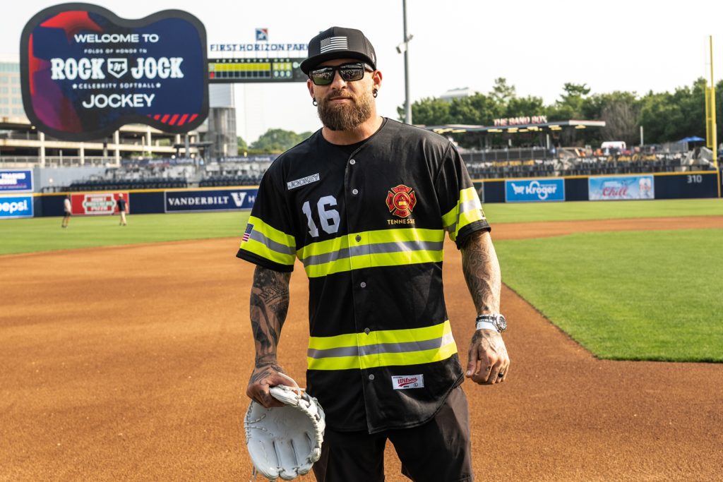 Celebrity softball outing scores charitable funds