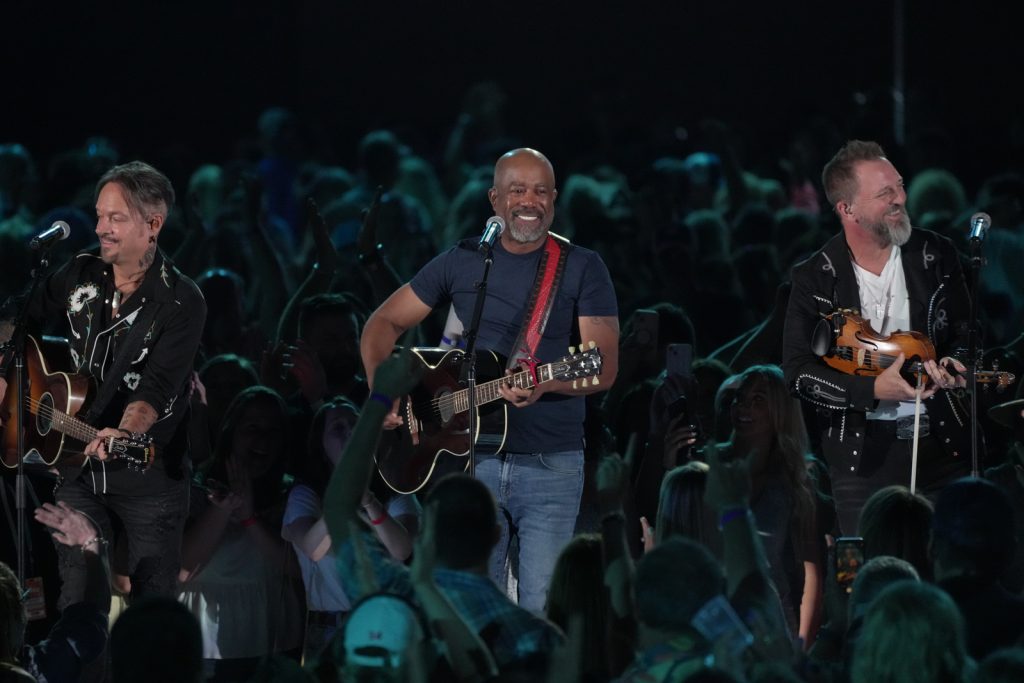 Tune in for CMA Fest On ABC Tonight: Photo Preview 