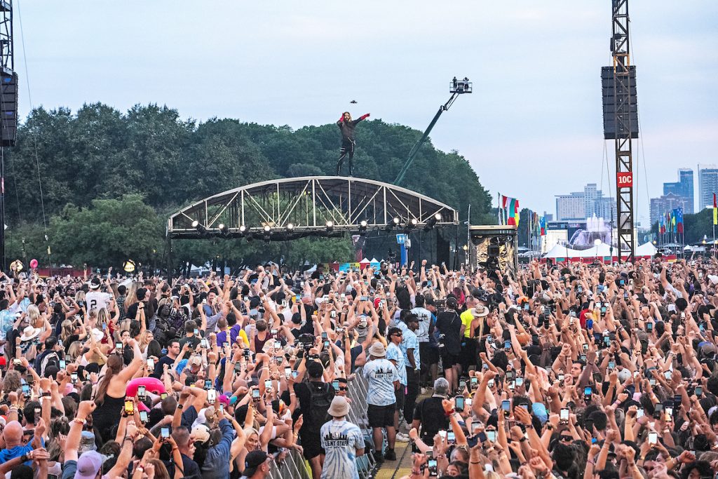 Jared Leto Leaps Into Lollapalooza With 30 Seconds To Mars