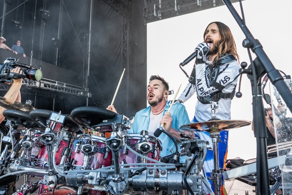 30 Seconds To Mars Makes Out Of This World Entrance At ACL