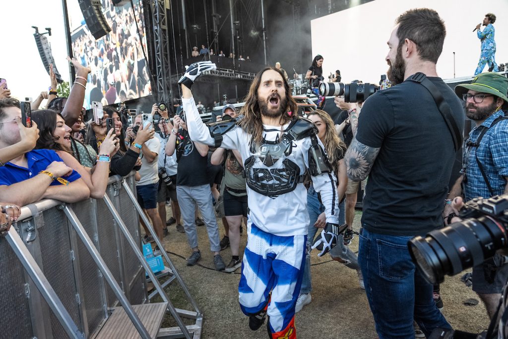 30 Seconds To Mars Makes Out Of This World Entrance At ACL