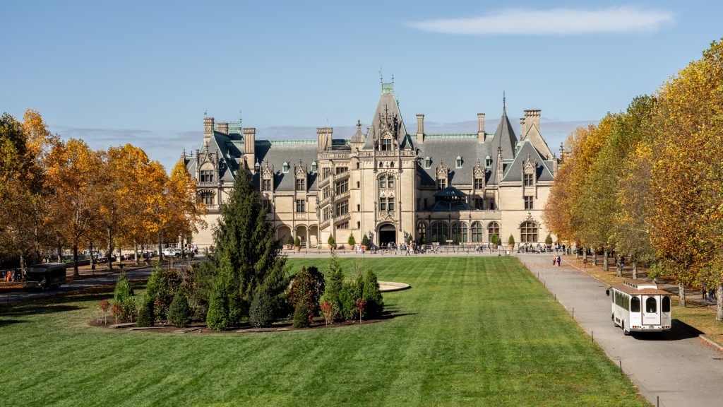 The Biltmore House Is The Perfect Weekend Tour   BiltmoreKnoxville 04039 1024x576 