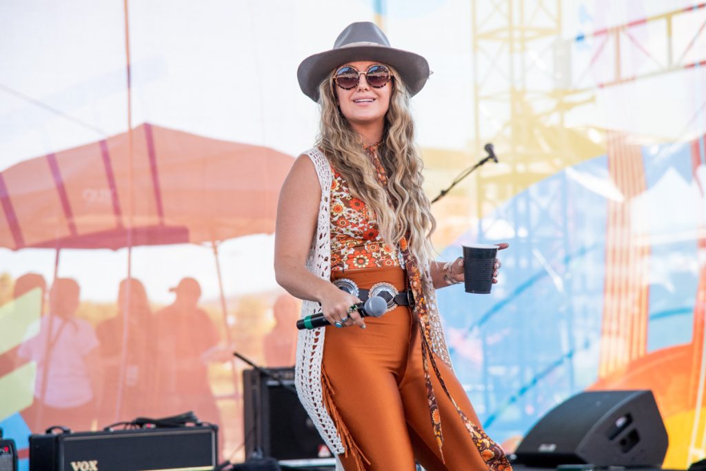 Lainey Wilson Unveils Exclusive 'Country Gold' Stanley Tumbler