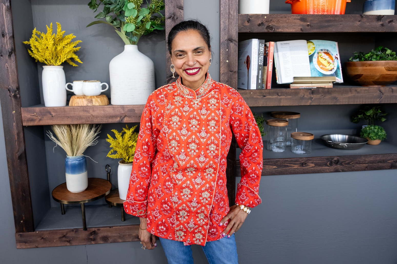 Maneet Chauhan - Happy Thursday! Me and my sparkly sneakers get