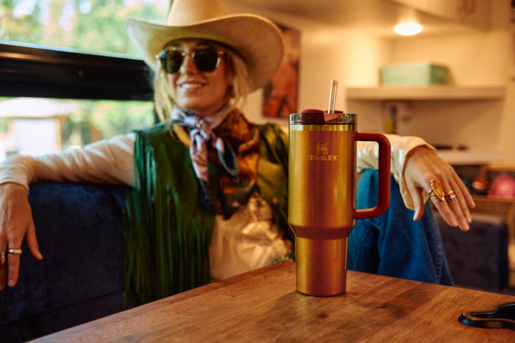 Lainey Wilson Announces  "Country Gold" Stanley Tumbler 
