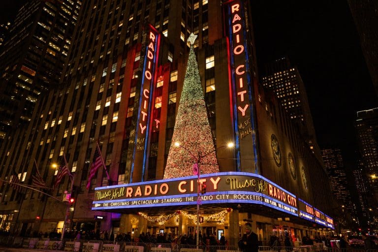 The Rockettes Dazzle In The Christmas Spectacular At Radio City Music Hall