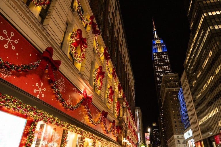 Our Travel Guide For 24 Hours In New York City During The Holidays