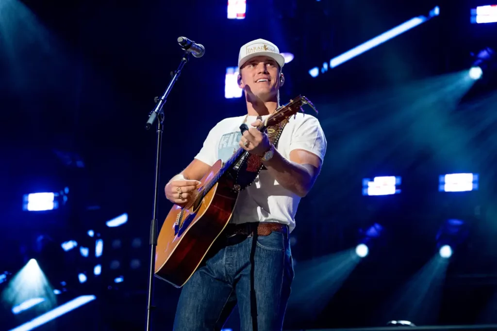 George Strait And Parker McCollum Set To Play In Texas