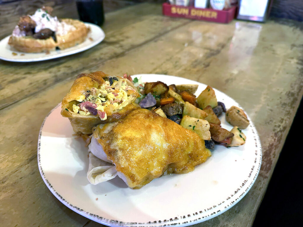 Sun Diner Brings Southern Comfort Food To Nashville