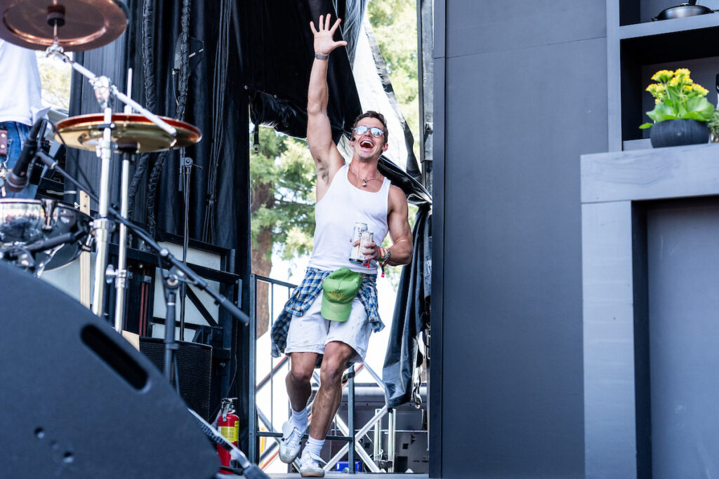 Noah Kahan Closes Out BottleRock