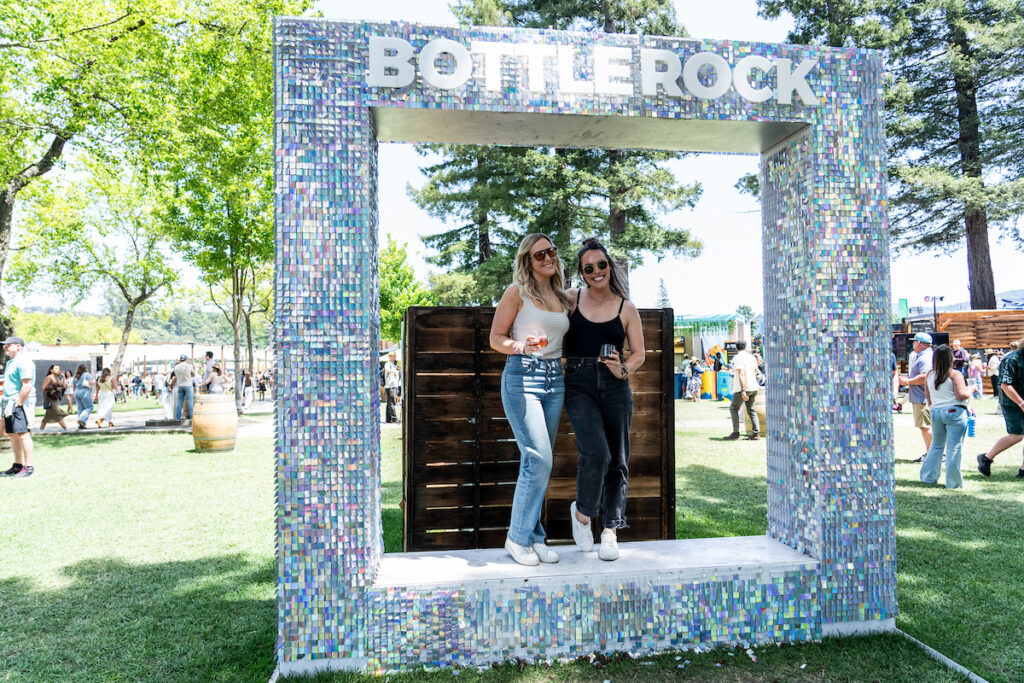 Noah Kahan Closes Out BottleRock