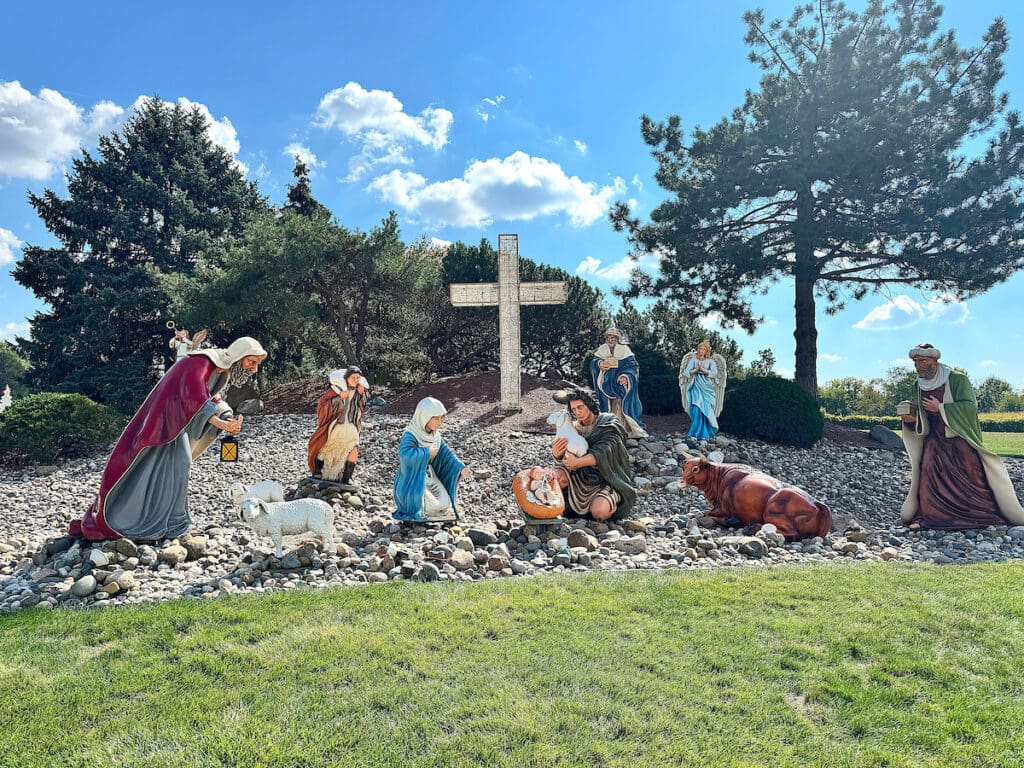 Bronner’s Christmas Store: Michigan’s 7-Acre Holiday Haven