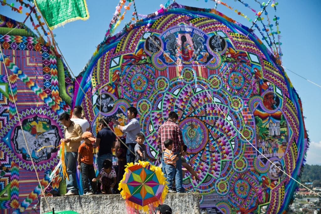 Guatemala’s Festival of Giant Kites Brings Day of the Dead Alive