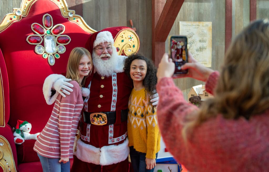 Experience Christmas Magic at Gaylord Opryland Resort