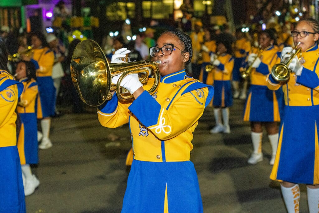 Krewe of Hermes Shines Along the Uptown Route