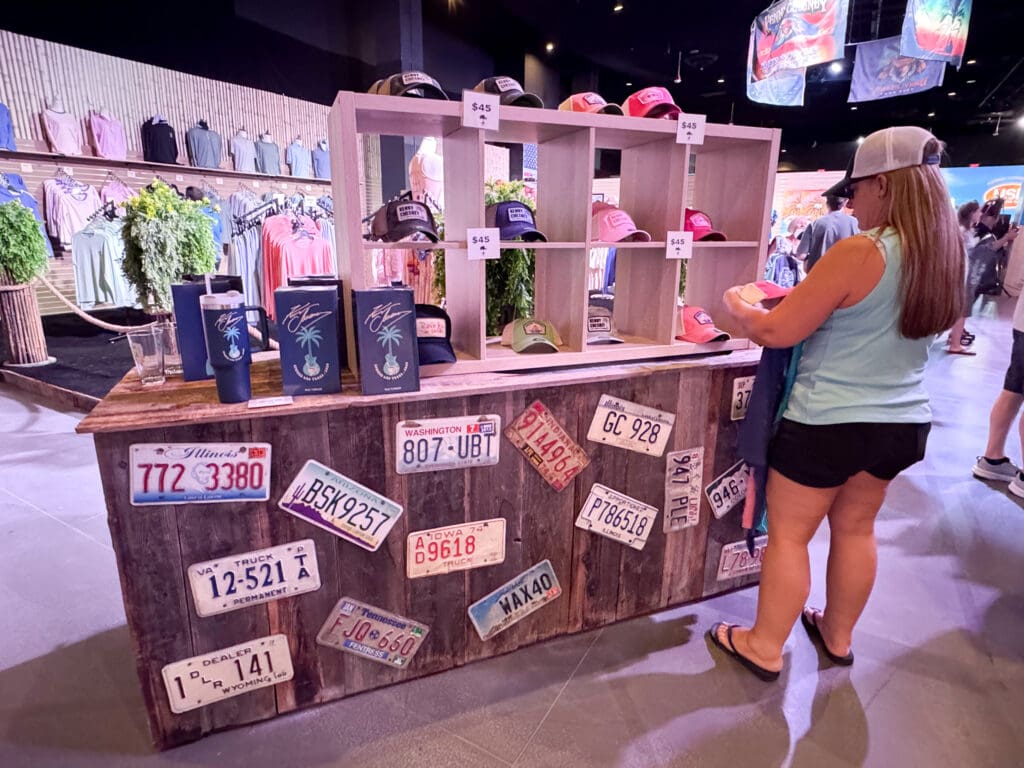 Kenny Chesney Brings Back Fan-Favorite Vibee Experiences