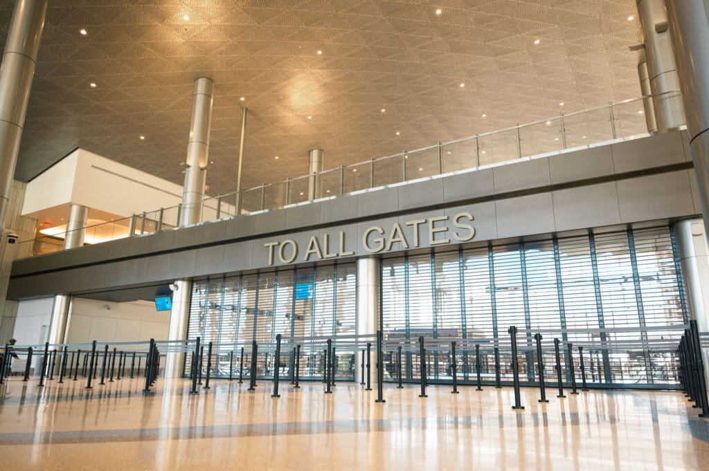 Hollywood Burbank Airport Opens New Passenger Terminal